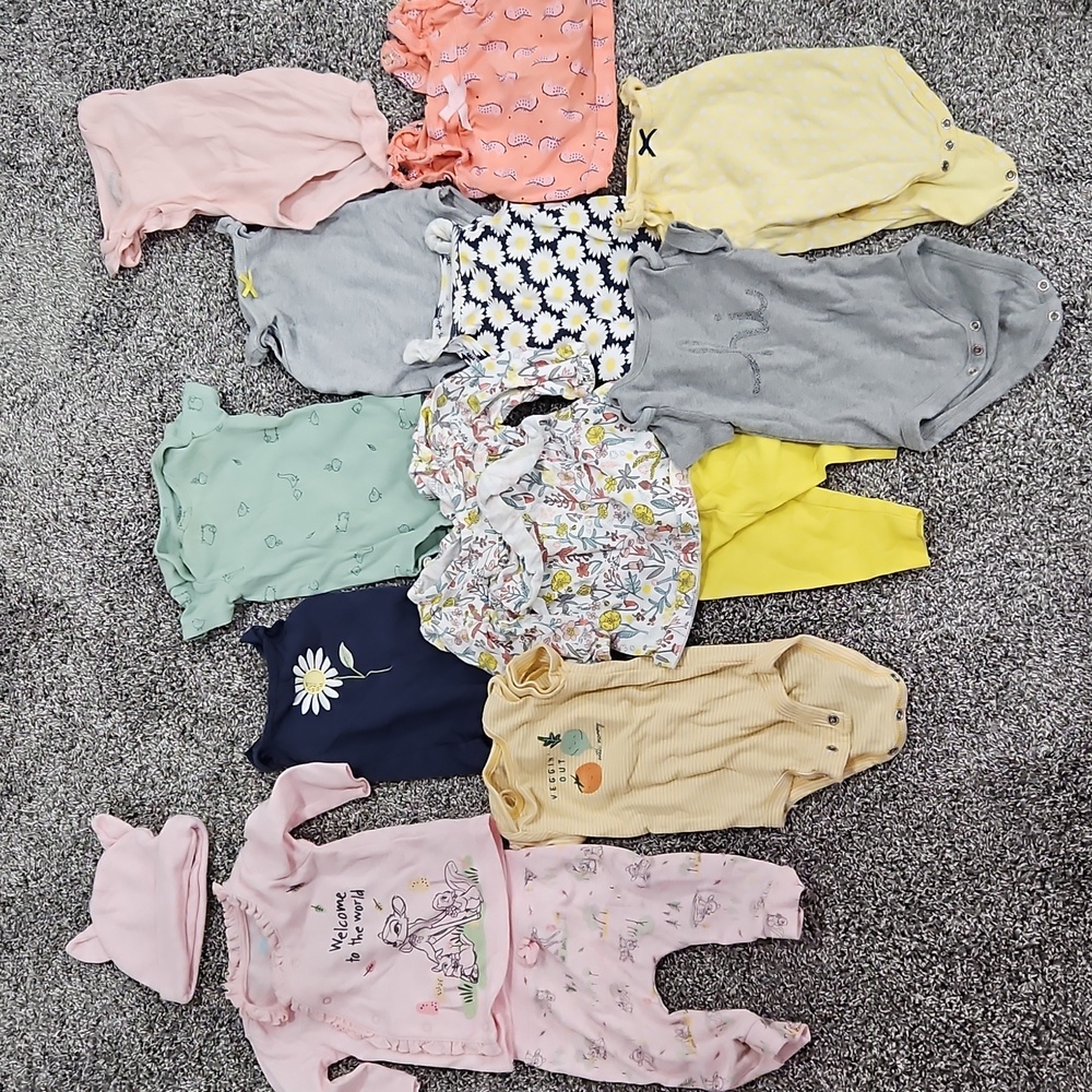 4/$25 0-3 month baby girl's bundle